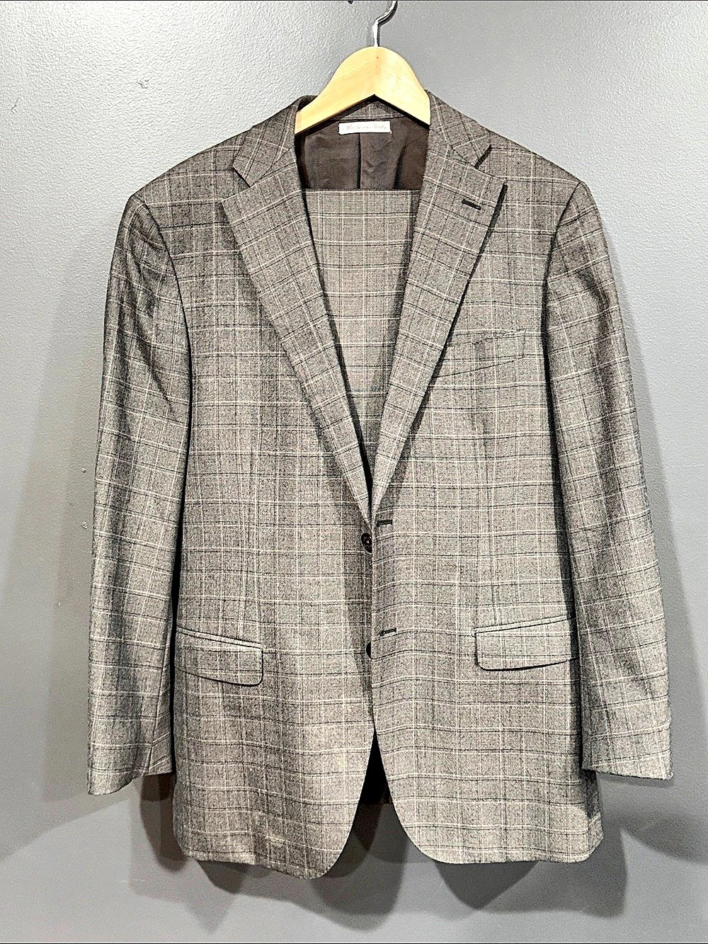 Baldassari A1150 Plaid Wool Suit Size 52 Like New